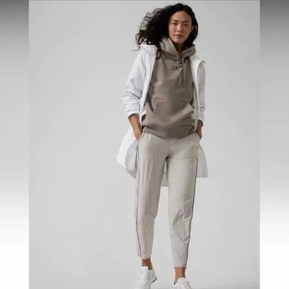 Athleta Brooklyn Gray/WhiteStriped Ankle Pant Size 6 - Picture 4 of 7